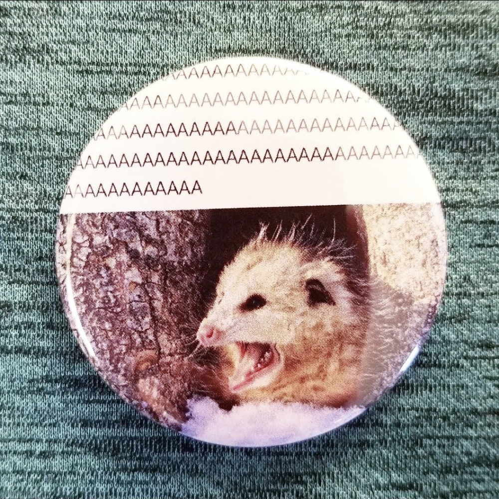 2.25 inch screaming button badge pin